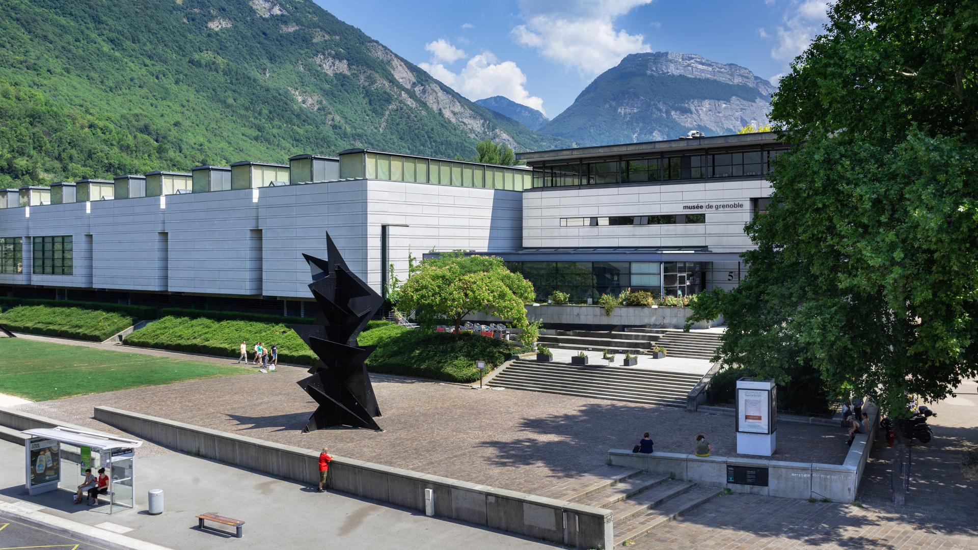 Vue extérieure du musée de Grenoble