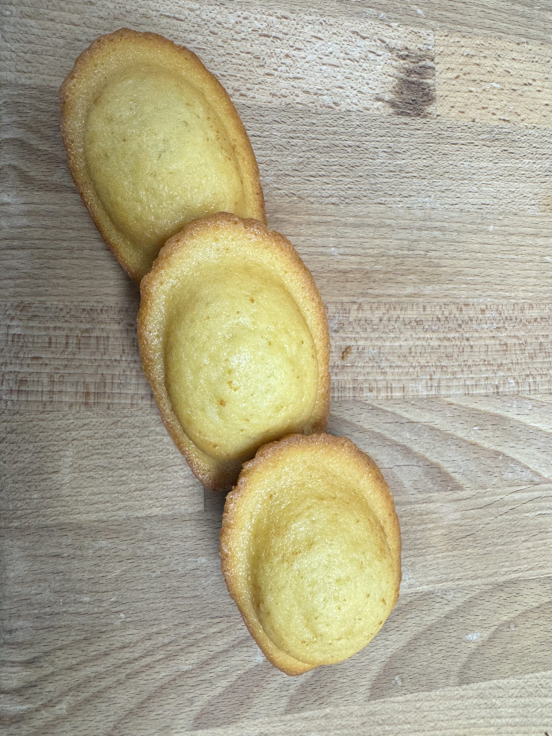madeleines pour le concours d'halloween 2025 avec la boulangerie les générations